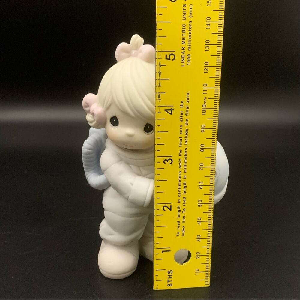 1991 Precious Moments Astronaut Figurine - Picture 11 of 13